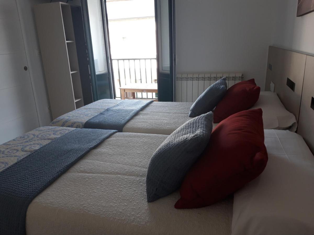 Pension Mar Portomarín Extérieur photo