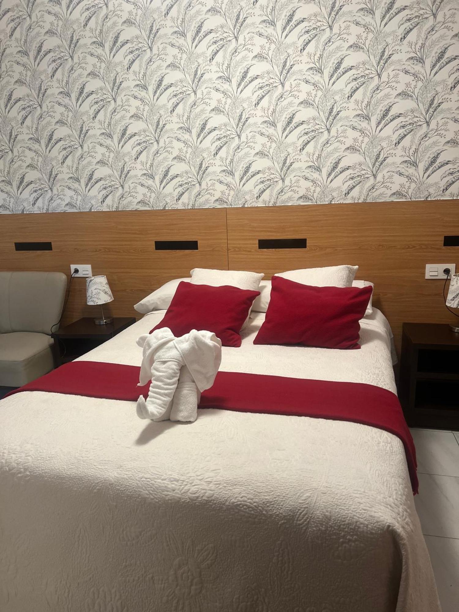 Pension Mar Portomarín Extérieur photo